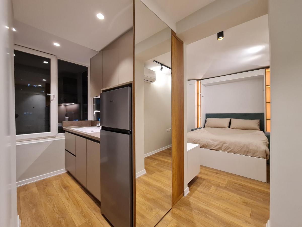 Adore - Modern Studio Tiranë Luaran gambar